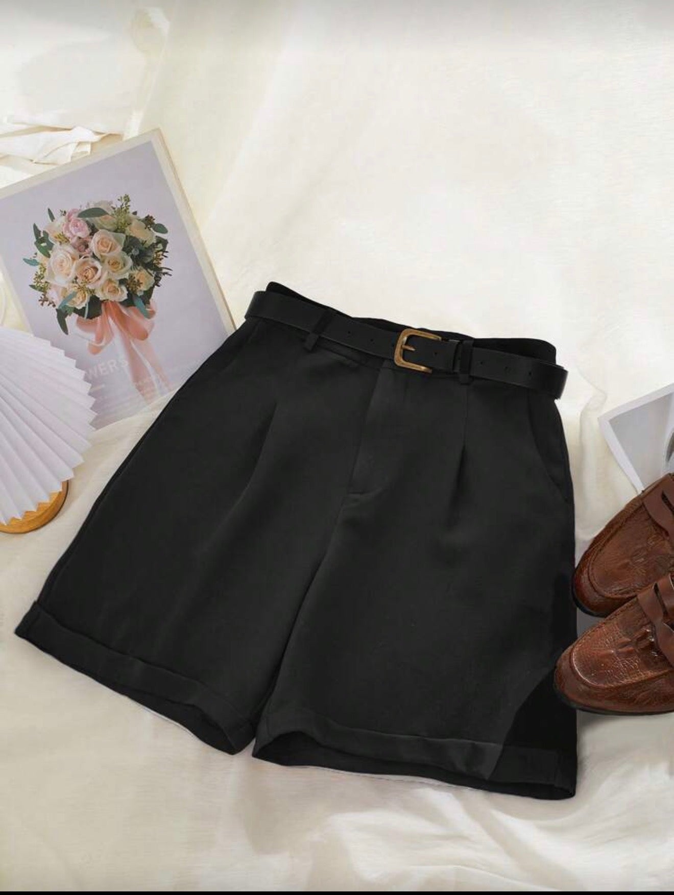 Short de vestir con cinturón