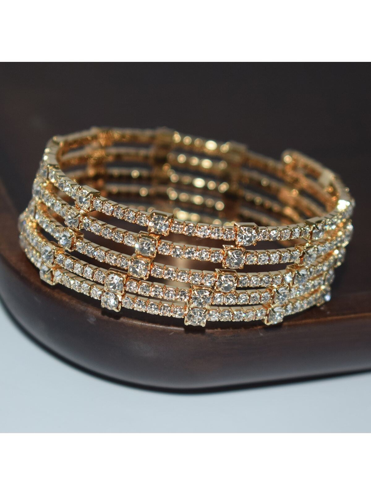 Pulsera elegante de fiesta