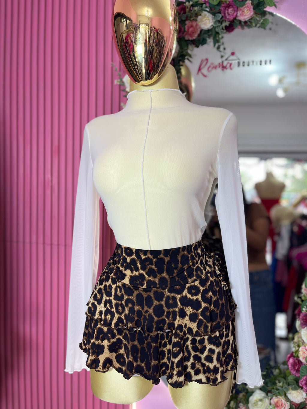 Falda short tablones con moño