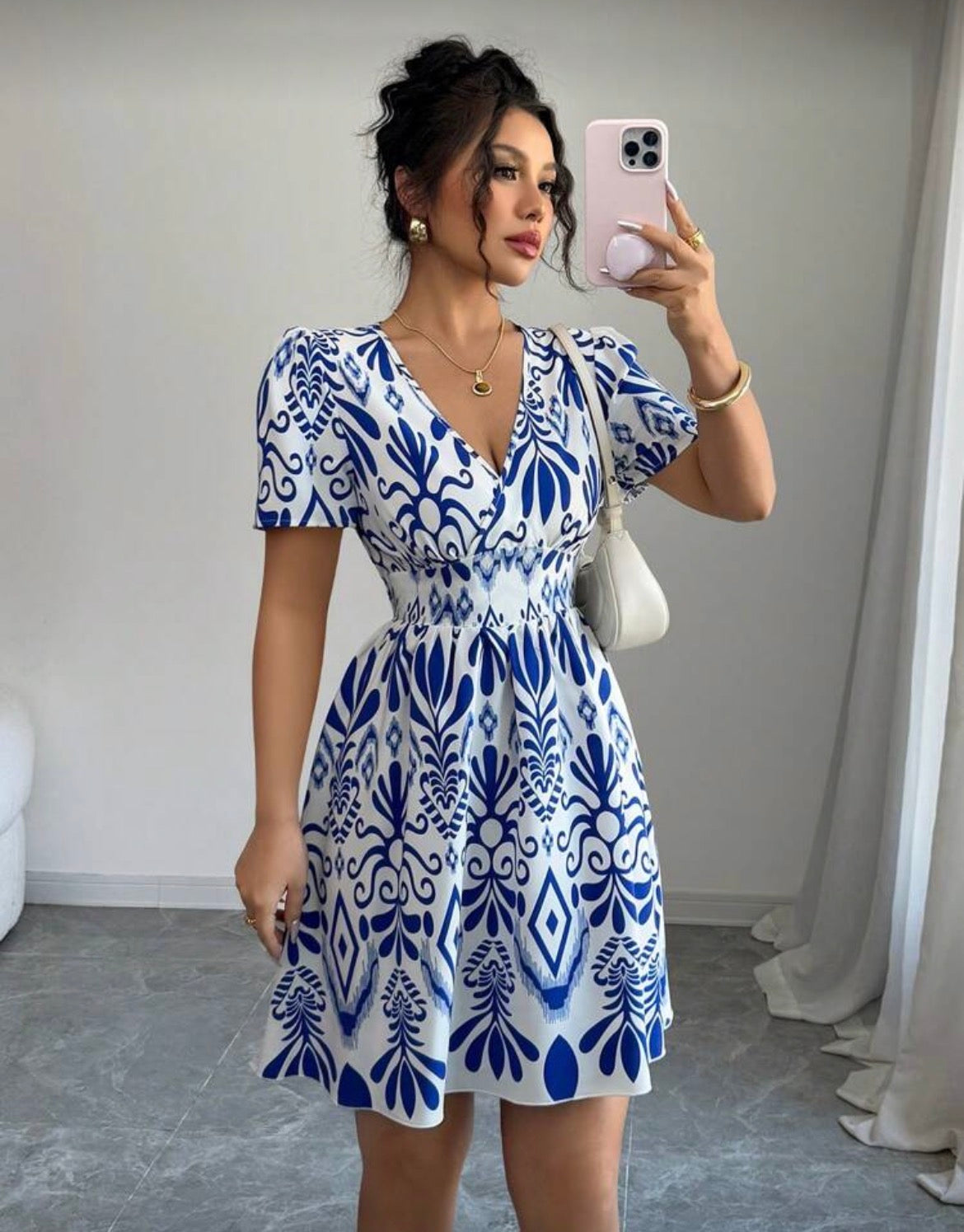 Vestido azul de mándala