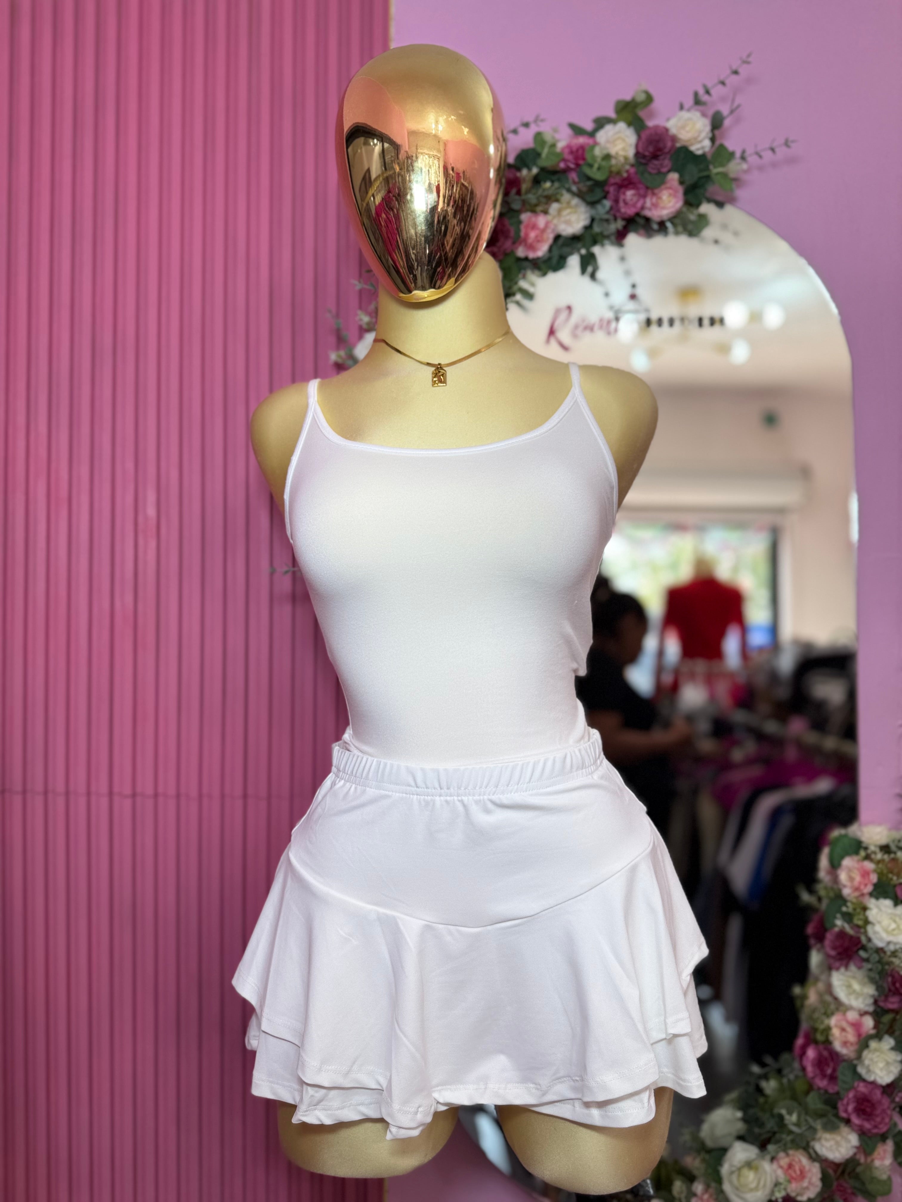 Top básico casual blanco