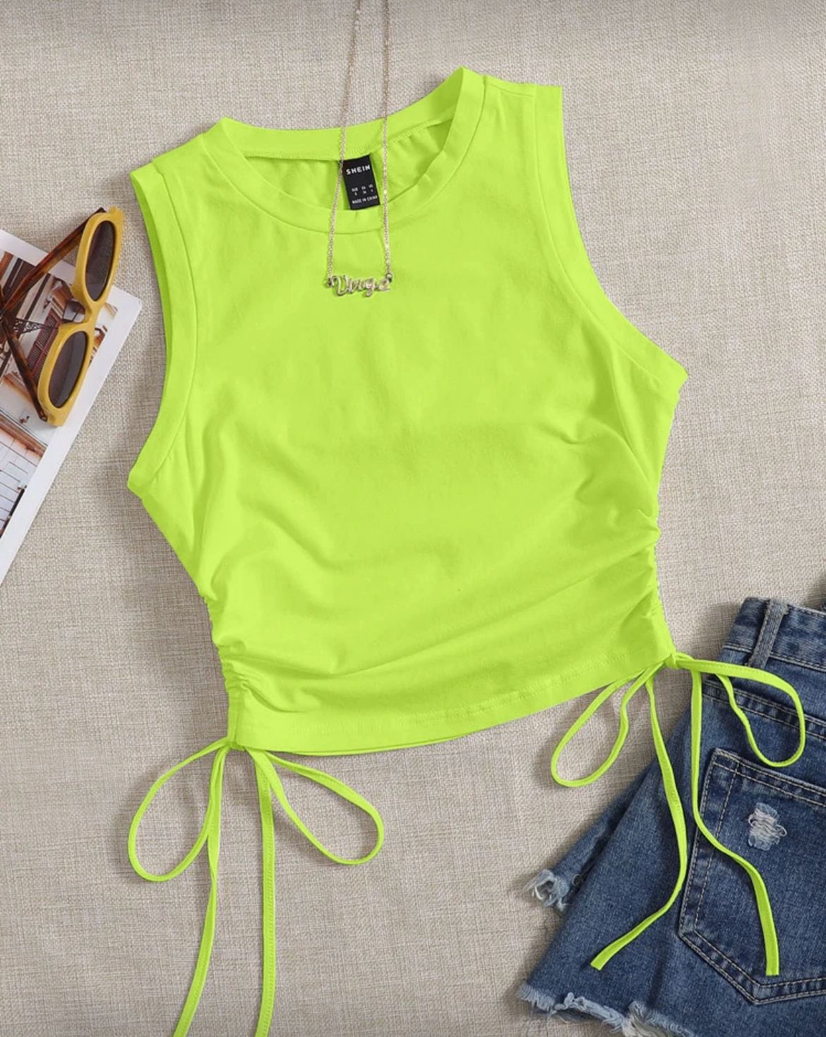 Top con diseño de moño a los lados