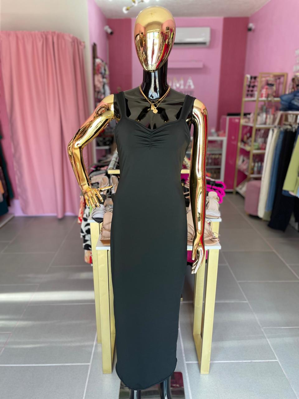 Vestido casual con espalda descubierta