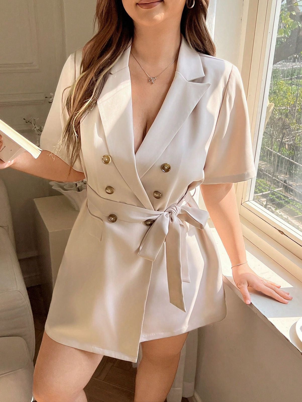 Vestido con botones corto