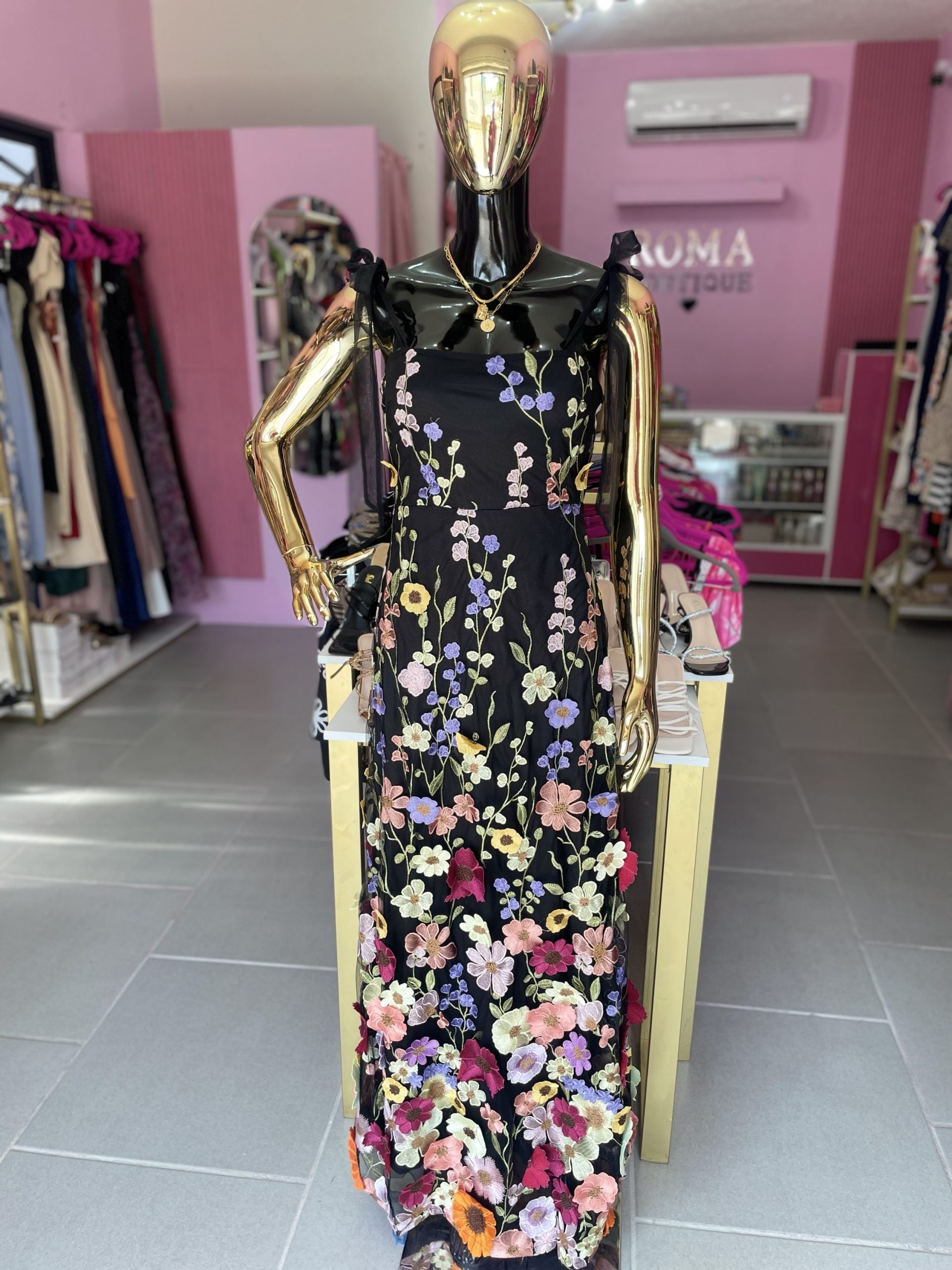 Vestido largo con flores