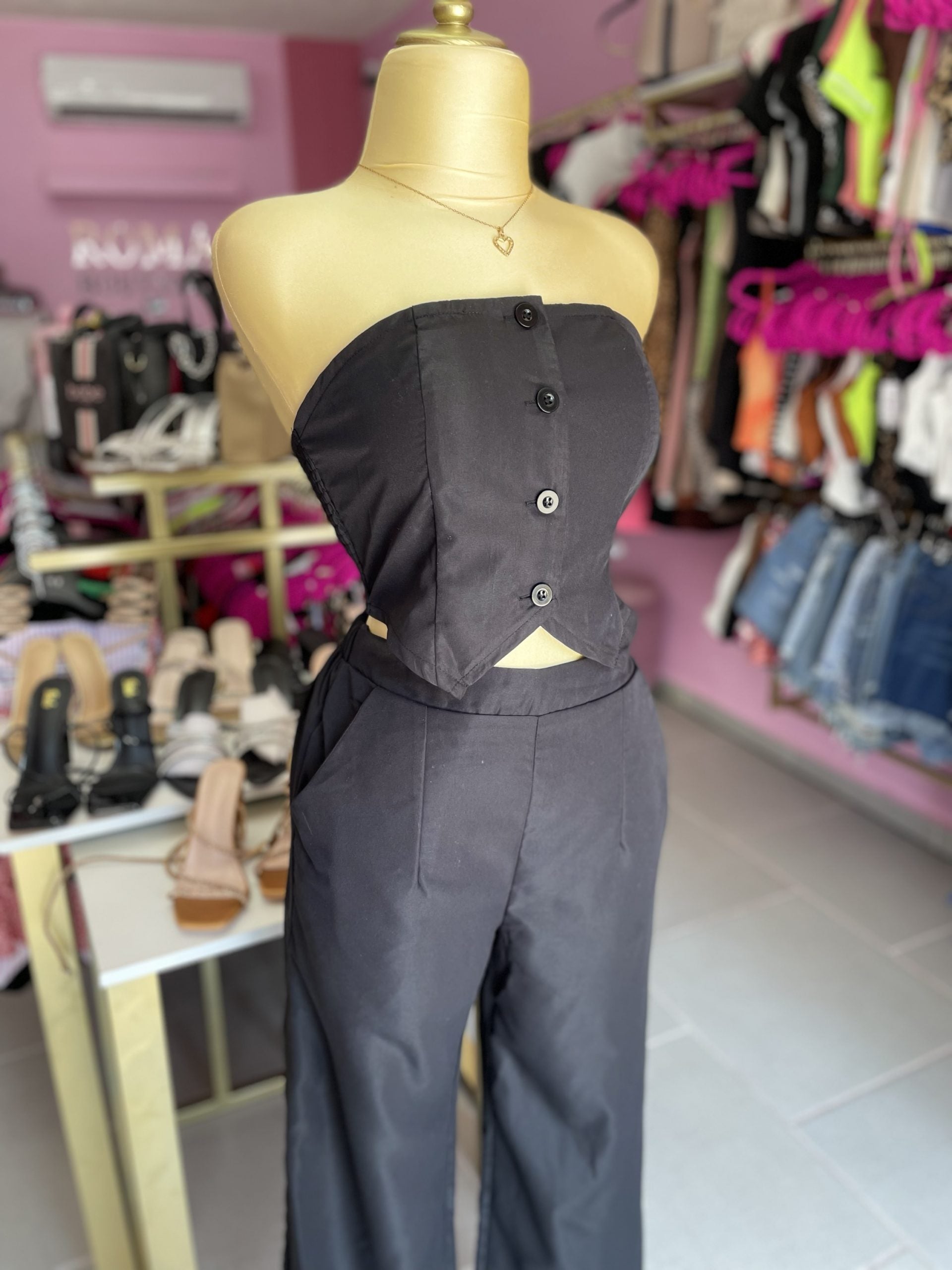Conjunto pantalón strapless negro